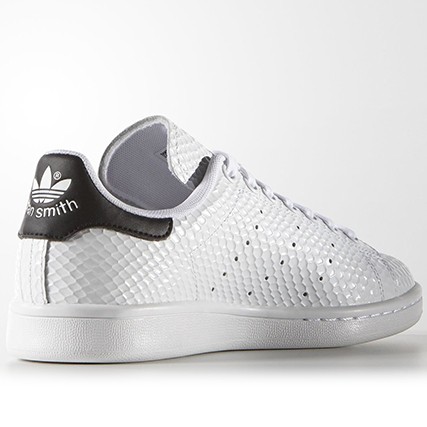 stan smith blanche fleuri