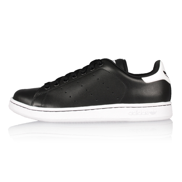 Stan smith noir semelle blanche outlet