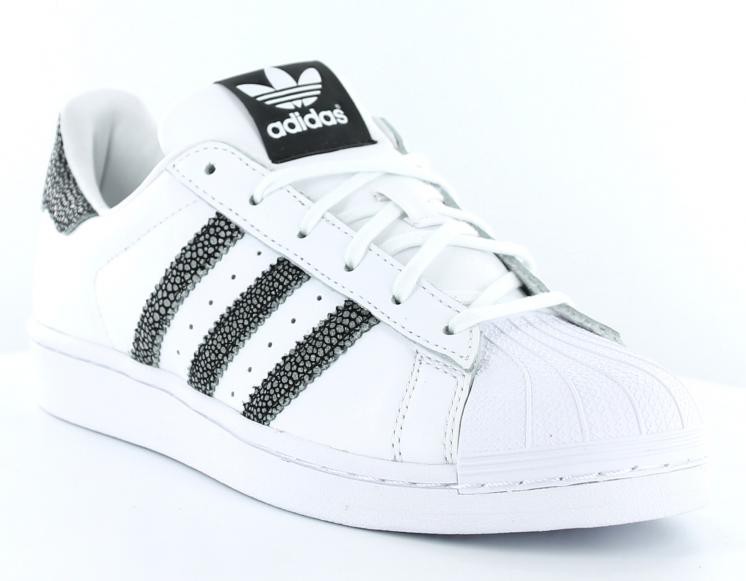 basket femme adidas superstar
